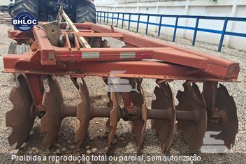 Trator Agrícola Massey Ferguson MF7180