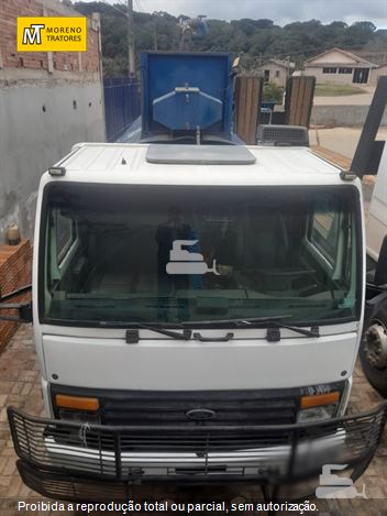 Caminhão Ford CARGO 2425 3-Eixos 2p (diesel)