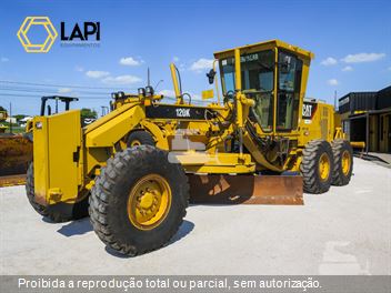 Motoniveladora Caterpillar 120K