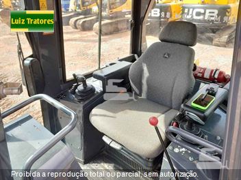 Trator de Esteira John Deere 700J