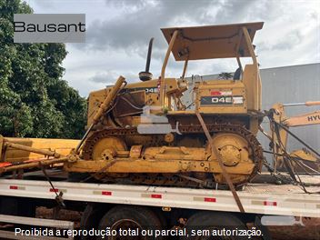 Trator de Esteira Caterpillar D4E