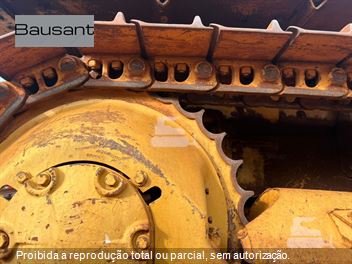 Trator de Esteira Caterpillar D4E