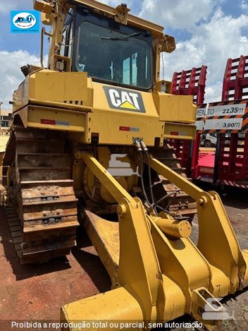 Trator de Esteira Caterpillar D6T