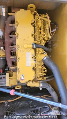 Escavadeira Caterpillar 320