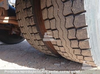 Caminhão Mercedes-Benz Actros 2546 LS 6x2 2p (Diesel)