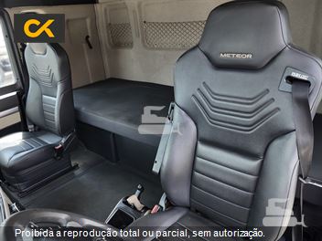 Caminhão Volkswagen Meteor 29.520 6x4 2p (diesel)(E5)