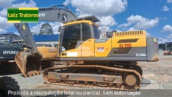Escavadeira Volvo EC250DL