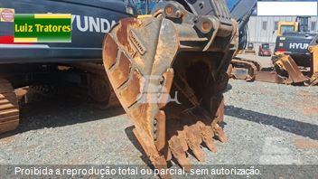 Escavadeira Volvo EC250DL