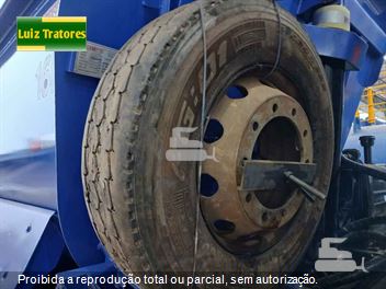 Caminhão Volkswagen 31-330 E Constellation 6x4 2p (Diesel)(E5)