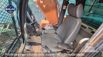 Escavadeira Case CX220B