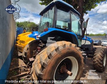 Trator Agrícola New Holland TM7040