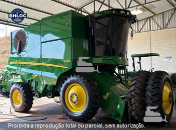 Colheitadeira John Deere S440