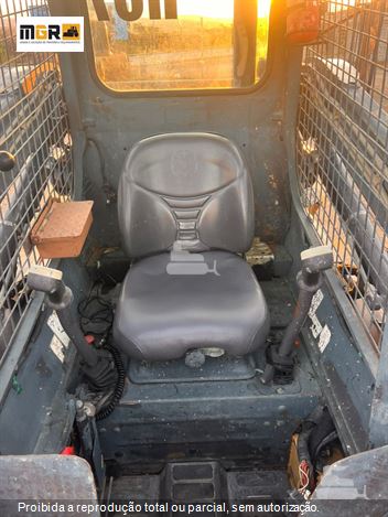 Mini-Carregadeira New Holland L218