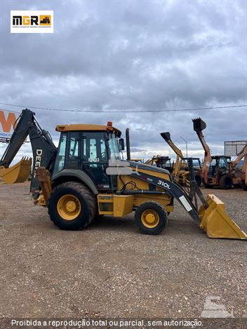 Retro Escavadeira John Deere 310L