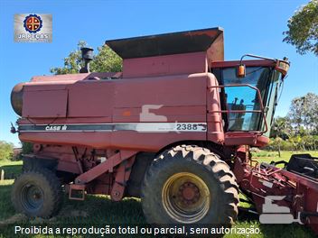 Colheitadeira Case Grãos 2388