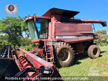 Colheitadeira Case Grãos 2388