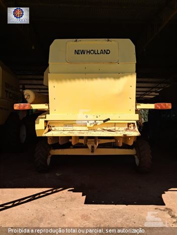 Colheitadeira New Holland TC-57 Hydro