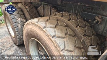 Caminhão Volkswagen 32-360 Constellation 6x4 2p (diesel)(E5)