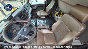 Caminhão Volkswagen 32-360 Constellation 6x4 2p (diesel)(E5)