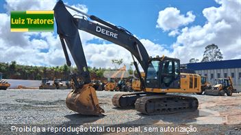 Escavadeira John Deere 210G