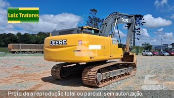 Escavadeira John Deere 210G