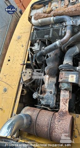 Escavadeira Komatsu PC200