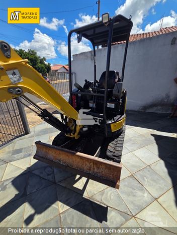 Mini-Escavadeira Yanmar Vio20