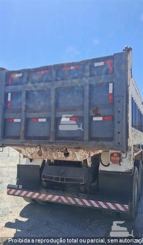 Caminhão Volvo VM 310 6x4 2p (diesel)