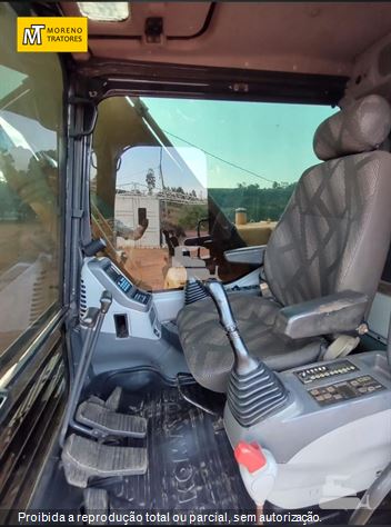 Escavadeira Komatsu PC160
