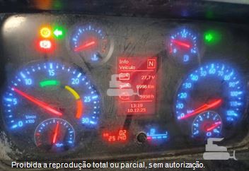 Caminhão Volkswagen 31-330 E Constellation 6x4 2p (Diesel)(E5)