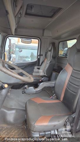 Caminhão Mercedes-Benz Axor 4144 K 6x4 2p (diesel)