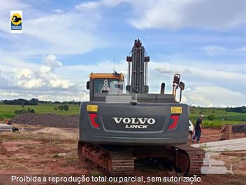 Escavadeira Volvo EC210D