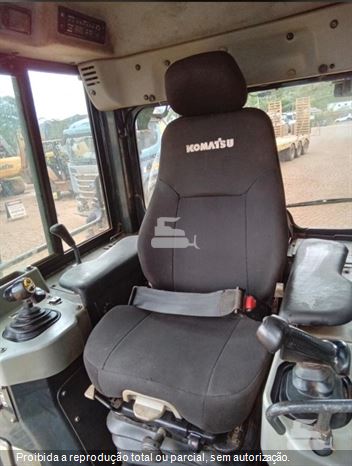 Trator de Esteira Komatsu D61-EX