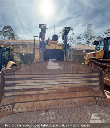 Trator de Esteira Caterpillar D8T