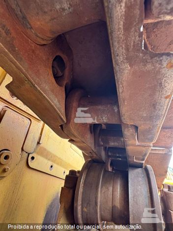 Trator de Esteira Caterpillar D8T