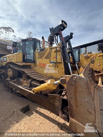 Trator de Esteira Caterpillar D8T
