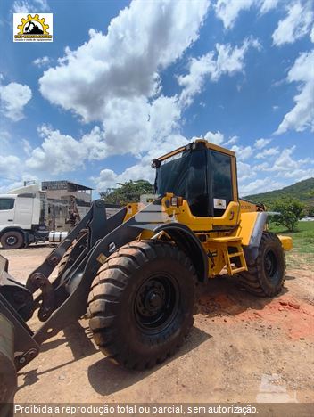 Pá Carregadeira Volvo L60F