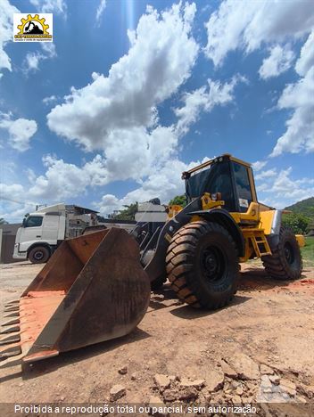 Pá Carregadeira Volvo L60F