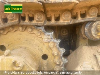 Trator de Esteira Caterpillar D5E