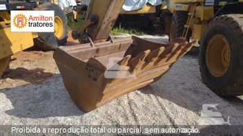 Escavadeira Caterpillar 320D