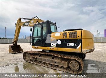 Escavadeira Caterpillar 320DL