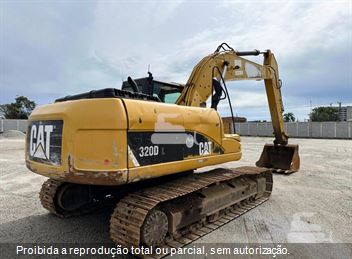 Escavadeira Caterpillar 320DL
