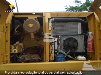 Escavadeira Caterpillar 320D