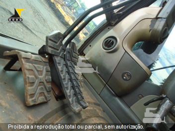 Escavadeira Caterpillar 320D