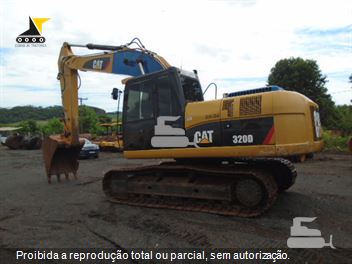 Escavadeira Caterpillar 320D