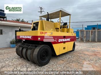Rolo Compactador Dynapac CP30