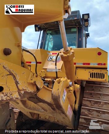 Trator de Esteira Caterpillar D8T