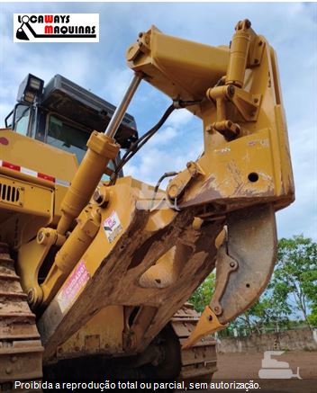 Trator de Esteira Caterpillar D8T