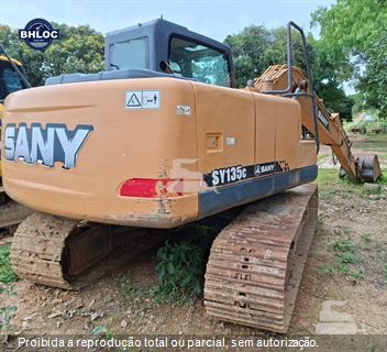 Escavadeira Sany SY135C