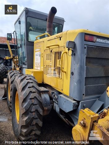 Motoniveladora Komatsu GD555-3